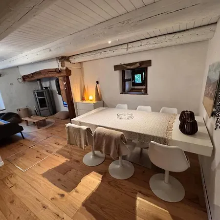 Refuge D`estivareilles Hébergement de vacances Saint-Didier-sur-Doulon